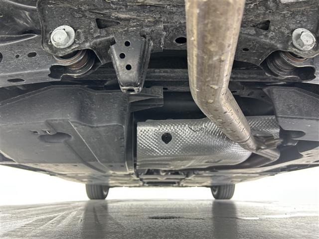 Toyota PRIUS 2023 8272422-13