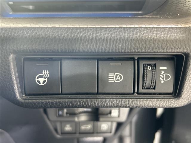 Toyota PRIUS 2023 8272422-22