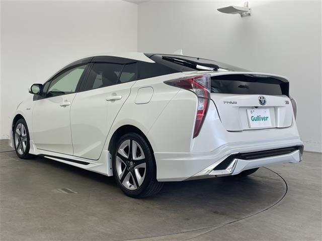 Toyota PRIUS 2016 8272423-13