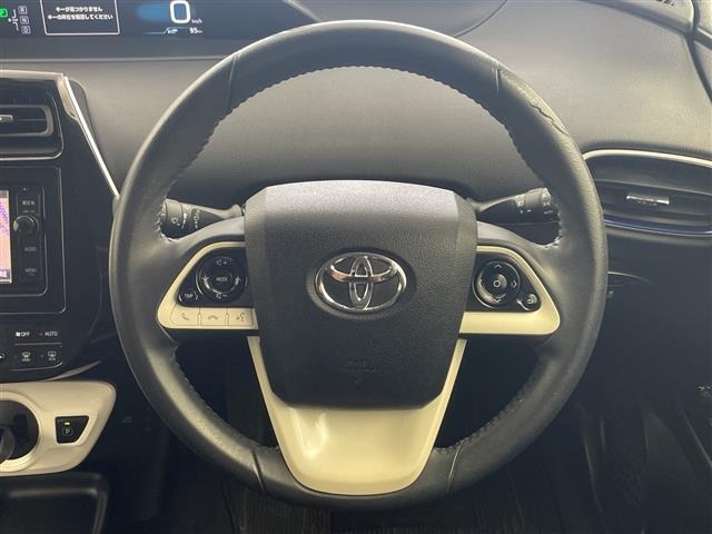 Toyota PRIUS 2016 8272423-2