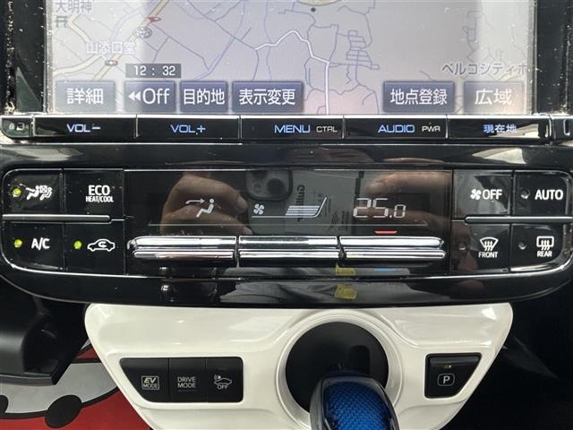 Toyota PRIUS 2016 8272425-1