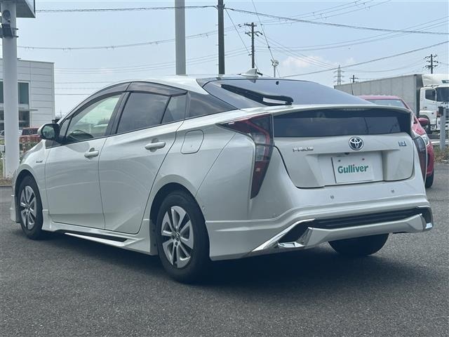 Toyota PRIUS 2016 8272425-18