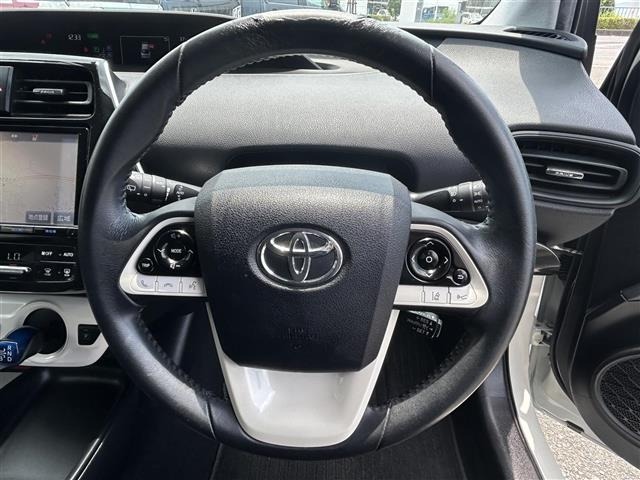 Toyota PRIUS 2016 8272425-24