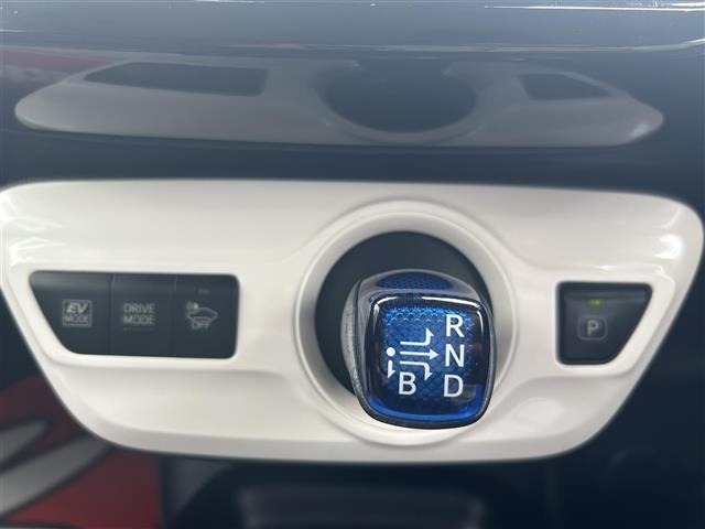 Toyota PRIUS 2016 8272425-25