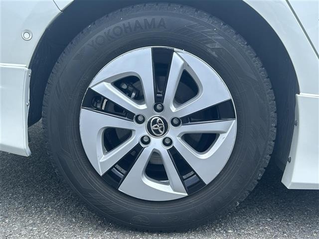Toyota PRIUS 2016 8272425-5
