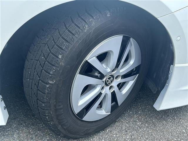Toyota PRIUS 2016 8272425-7