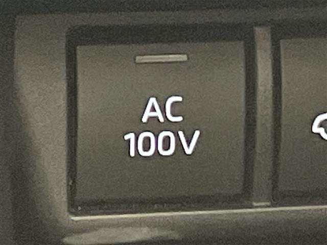 Toyota PRIUS 2023 8272427-20