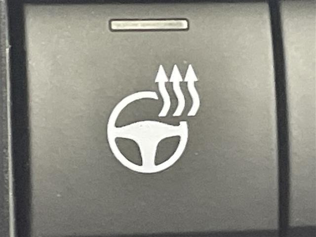 Toyota PRIUS 2023 8272427-9