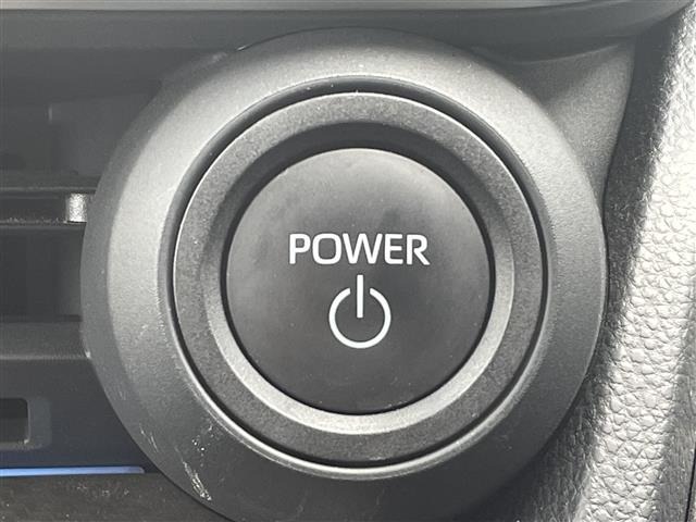 Toyota PRIUS 2023 8272428-16