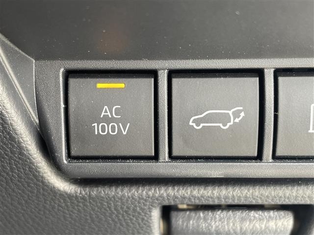 Toyota PRIUS 2023 8272428-17