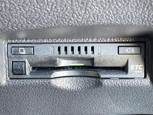 Toyota PRIUS 2017 8272429-19