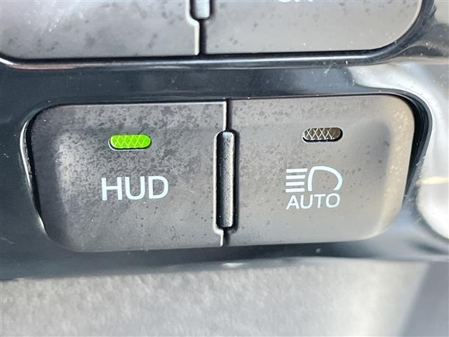 Toyota PRIUS 2017 8272429-2