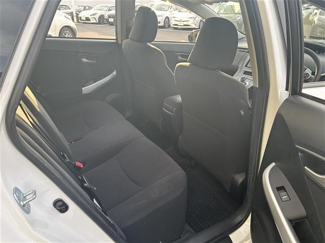 Toyota PRIUS 2014 8272430-2