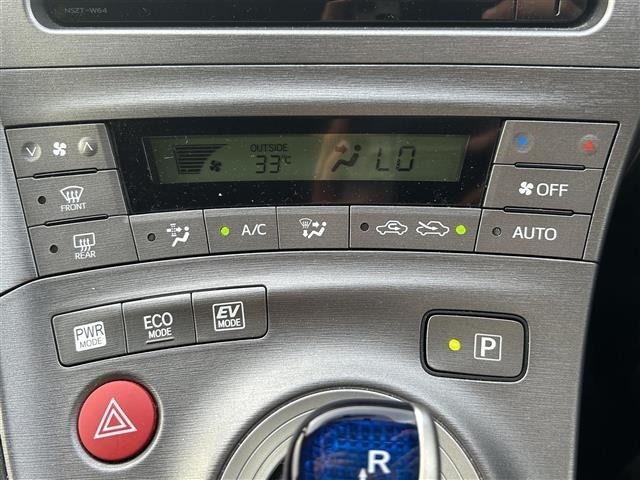 Toyota PRIUS 2014 8272430-8