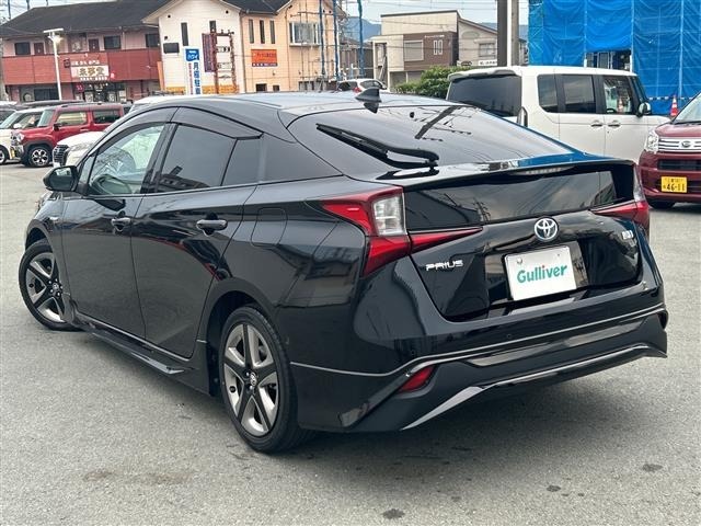 Toyota PRIUS 2019 8272431-13