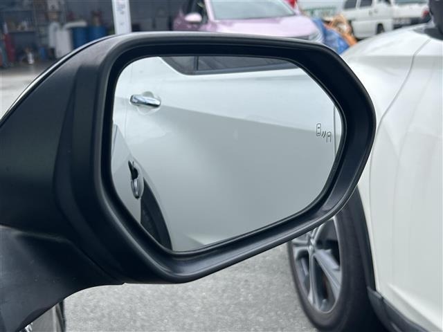 Toyota PRIUS 2019 8272431-17