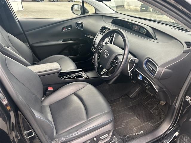 Toyota PRIUS 2019 8272431-6