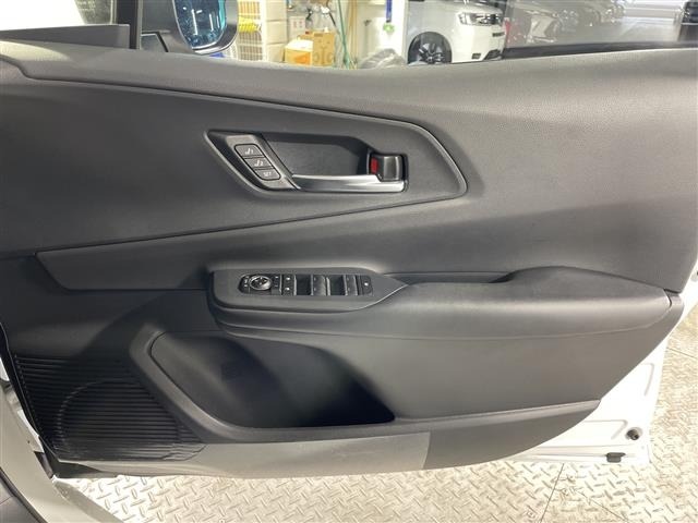 Toyota PRIUS 2023 8272432-1