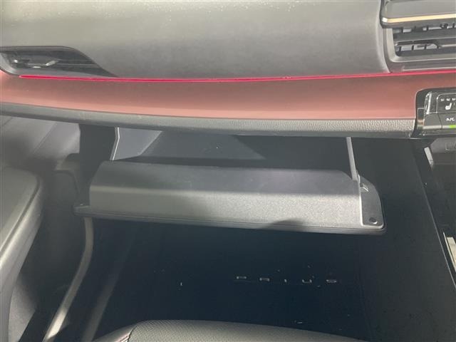 Toyota PRIUS 2023 8272432-12