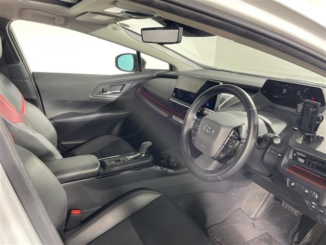 Toyota PRIUS 2023 8272432-2