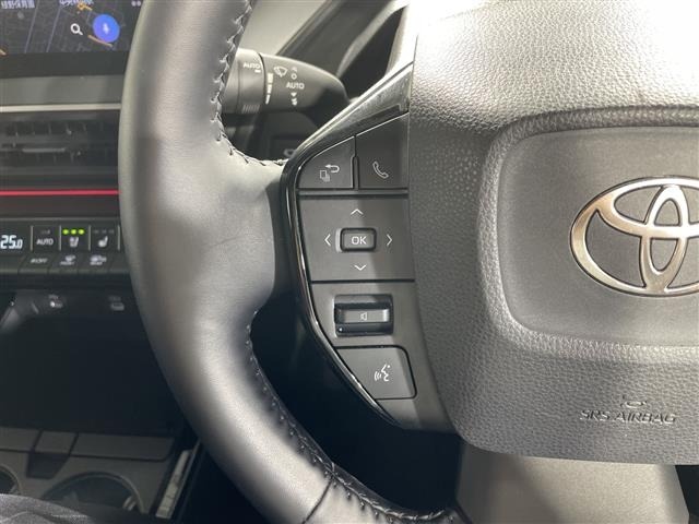 Toyota PRIUS 2023 8272432-7