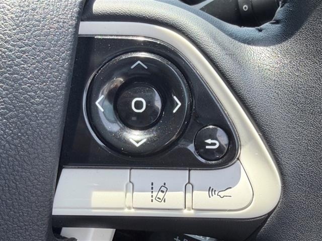 Toyota PRIUS 2017 8272433-21