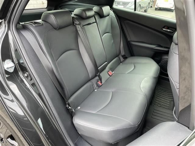 Toyota PRIUS 2022 8272435-11