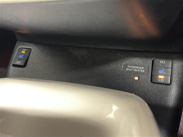 Toyota PRIUS 2016 8272436-13