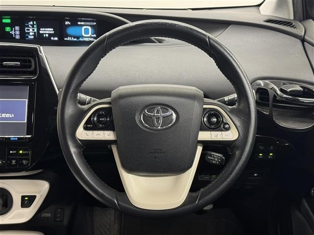Toyota PRIUS 2016 8272436-15