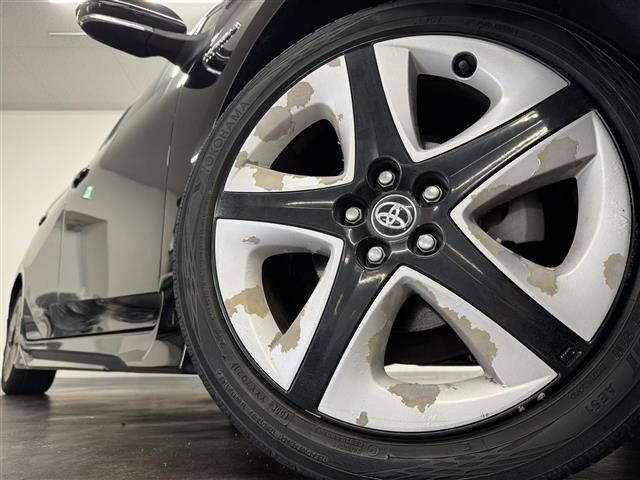 Toyota PRIUS 2016 8272436-24