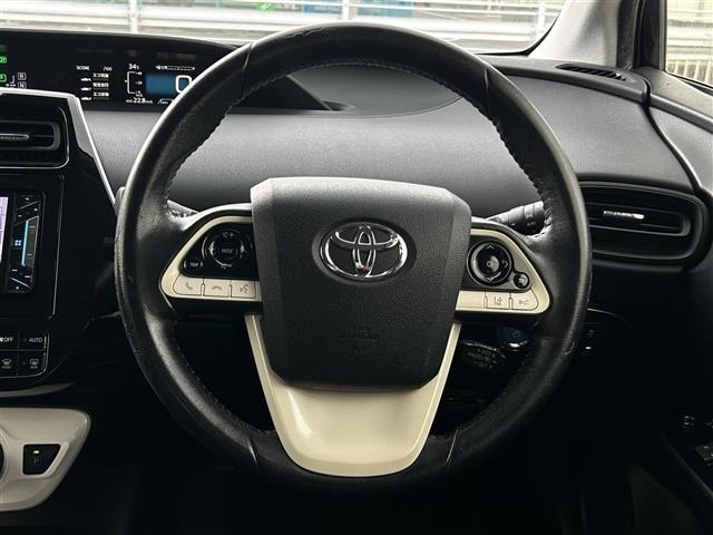 Toyota PRIUS 2018 8272437-12