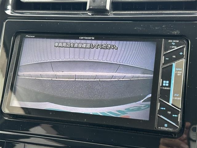 Toyota PRIUS 2018 8272437-16
