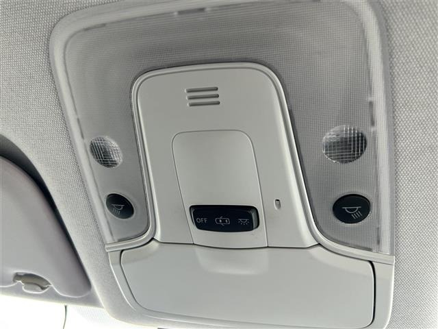 Toyota PRIUS 2018 8272437-19
