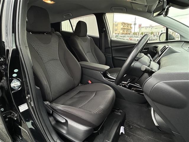 Toyota PRIUS 2018 8272437-2