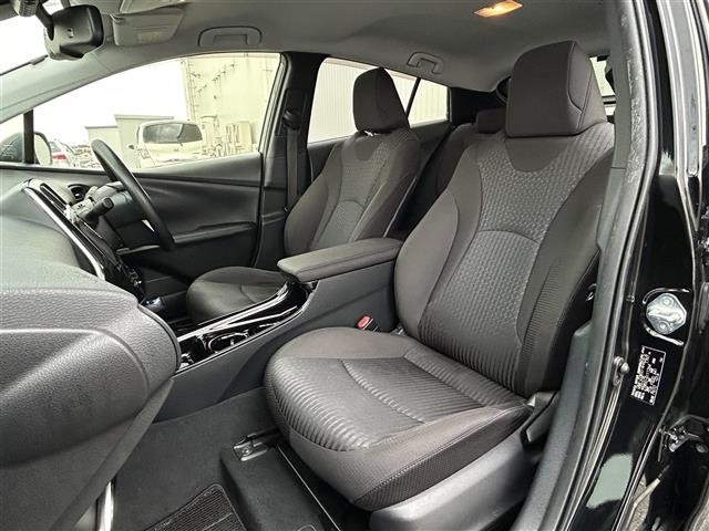Toyota PRIUS 2018 8272437-4