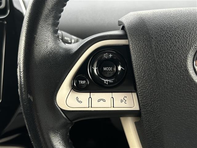 Toyota PRIUS 2018 8272437-9