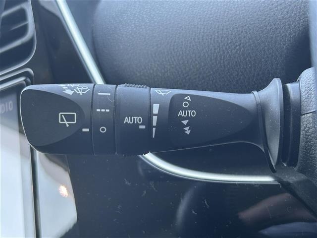Toyota PRIUS 2020 8272439-12