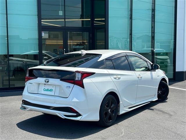 Toyota PRIUS 2019 8272440-21