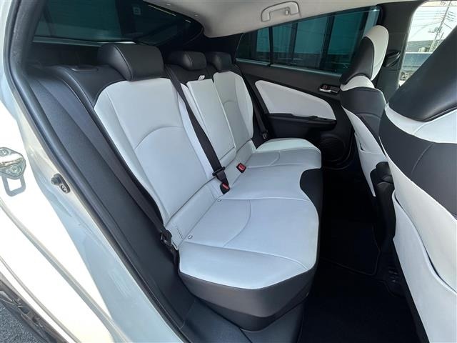 Toyota PRIUS 2019 8272440-8