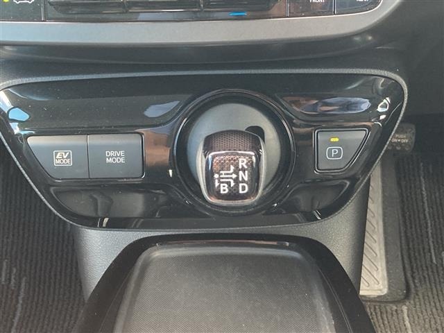 Toyota PRIUS 2021 8272441-10