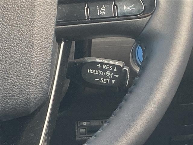Toyota PRIUS 2021 8272441-19
