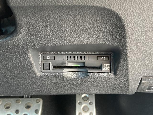 Toyota PRIUS 2021 8272441-2