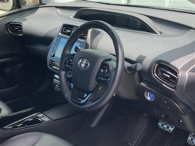 Toyota PRIUS 2021 8272441-4