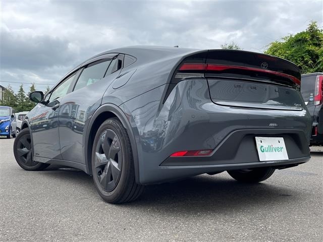Toyota PRIUS 2023 8272442-13