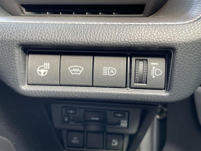 Toyota PRIUS 2023 8272442-15