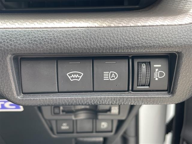 Toyota PRIUS 2023 8272443-11