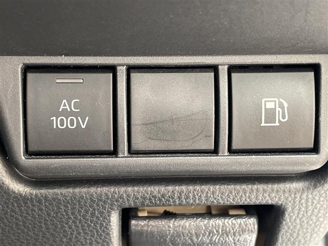 Toyota PRIUS 2023 8272443-12