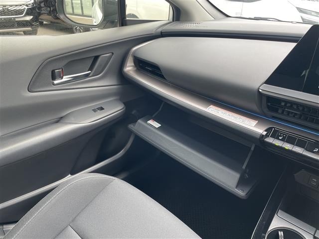 Toyota PRIUS 2023 8272443-6