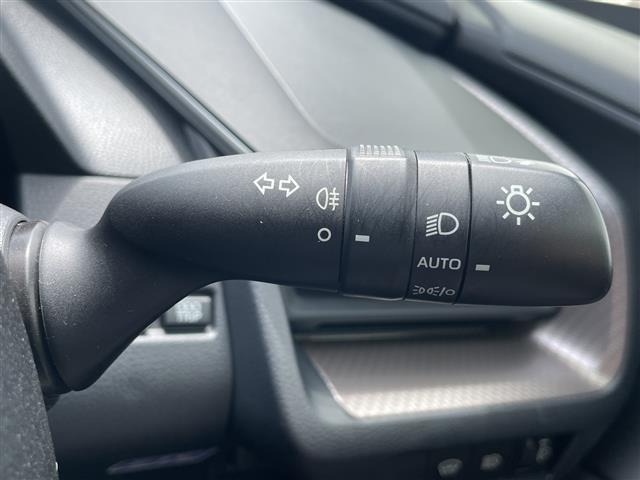 Toyota PRIUS 2023 8272443-8