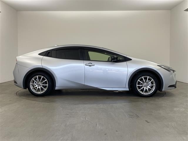 Toyota PRIUS 2023 8272446-21